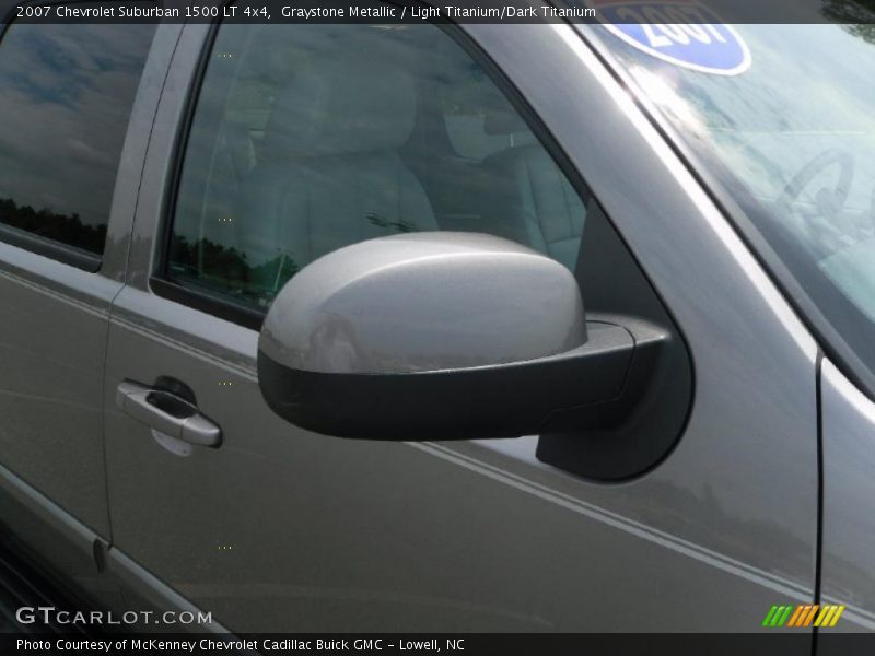 Graystone Metallic / Light Titanium/Dark Titanium 2007 Chevrolet Suburban 1500 LT 4x4