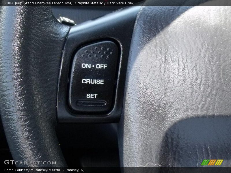Graphite Metallic / Dark Slate Gray 2004 Jeep Grand Cherokee Laredo 4x4