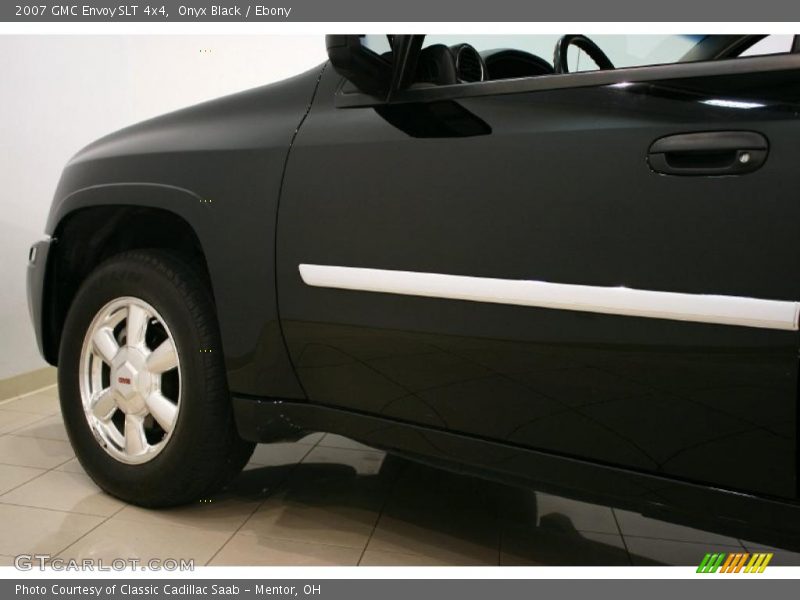 Onyx Black / Ebony 2007 GMC Envoy SLT 4x4