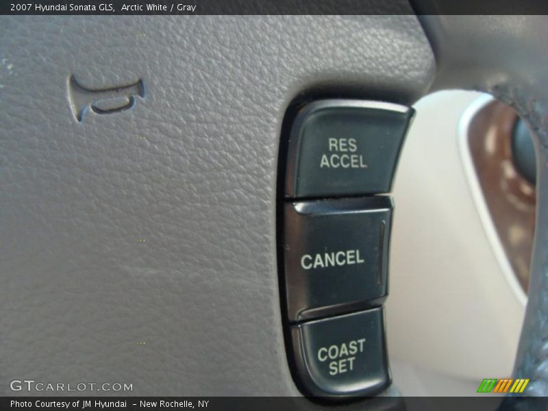 Arctic White / Gray 2007 Hyundai Sonata GLS