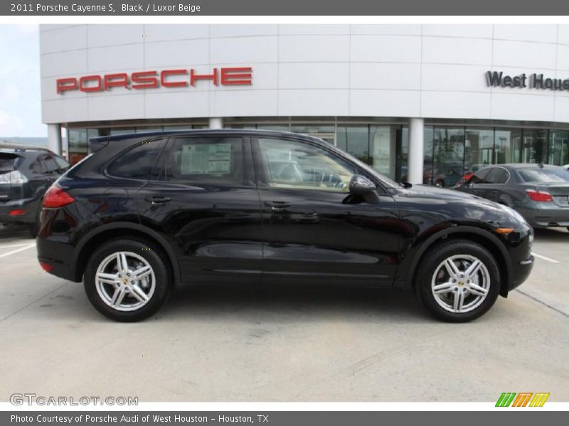 Black / Luxor Beige 2011 Porsche Cayenne S