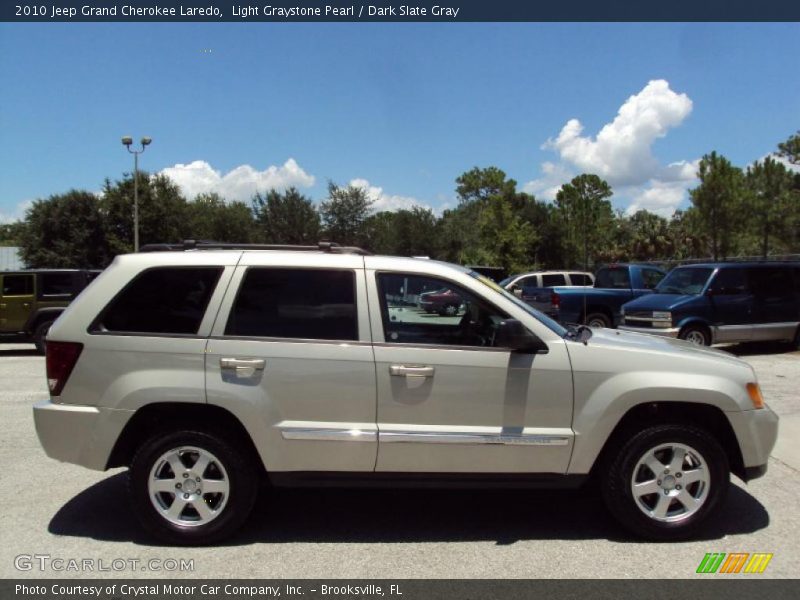 Light Graystone Pearl / Dark Slate Gray 2010 Jeep Grand Cherokee Laredo