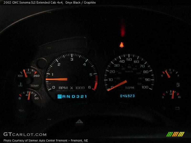 Onyx Black / Graphite 2002 GMC Sonoma SLS Extended Cab 4x4