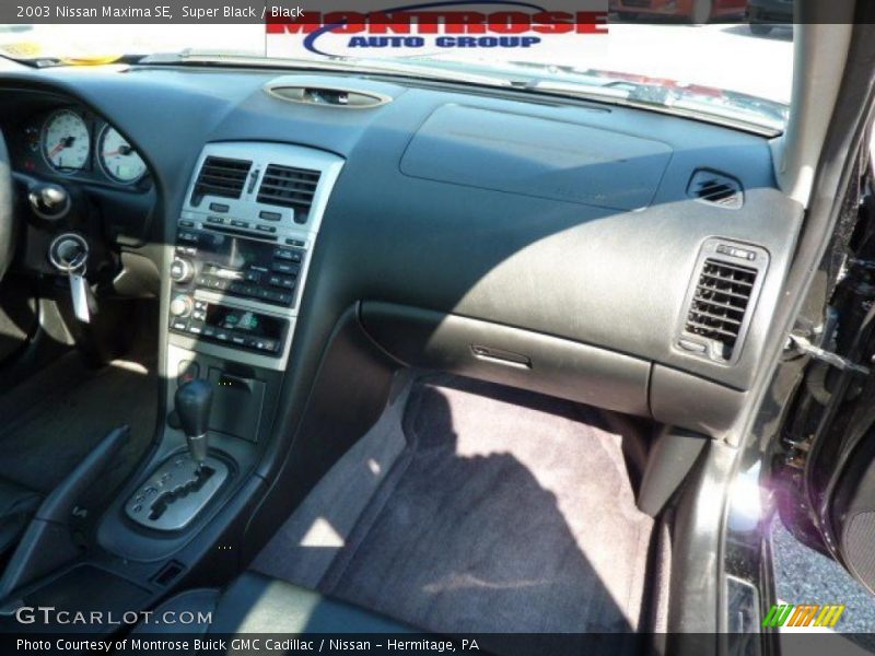 Super Black / Black 2003 Nissan Maxima SE