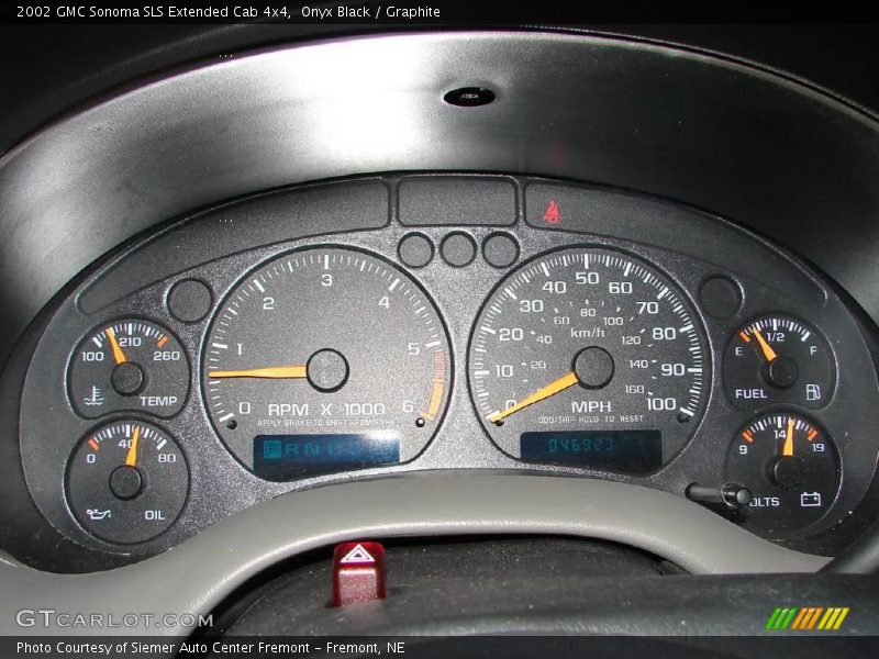 Onyx Black / Graphite 2002 GMC Sonoma SLS Extended Cab 4x4
