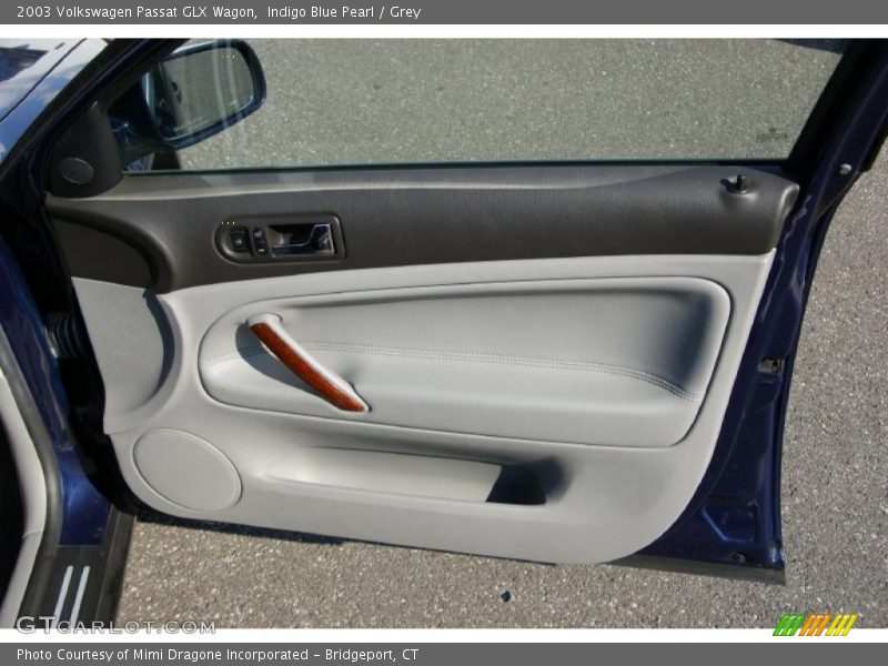 Indigo Blue Pearl / Grey 2003 Volkswagen Passat GLX Wagon
