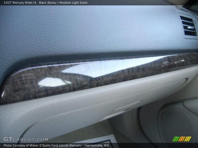 Black Ebony / Medium Light Stone 2007 Mercury Milan I4