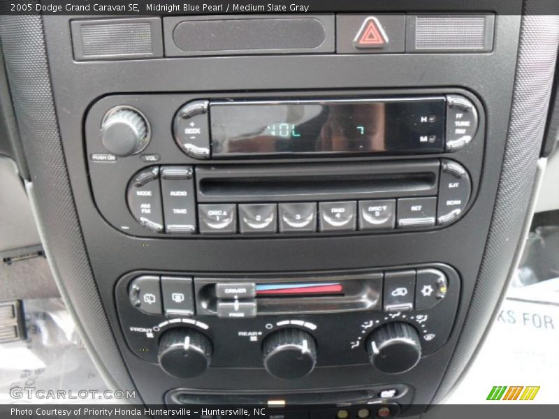 Midnight Blue Pearl / Medium Slate Gray 2005 Dodge Grand Caravan SE