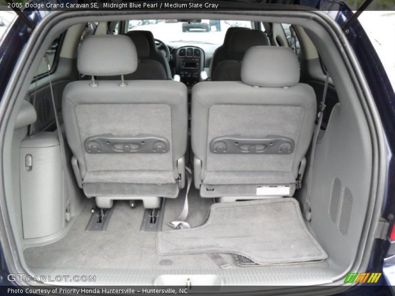 Midnight Blue Pearl / Medium Slate Gray 2005 Dodge Grand Caravan SE