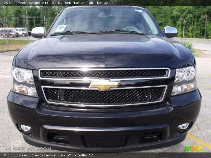 Black / Dark Titanium/Light Titanium 2010 Chevrolet Avalanche LT