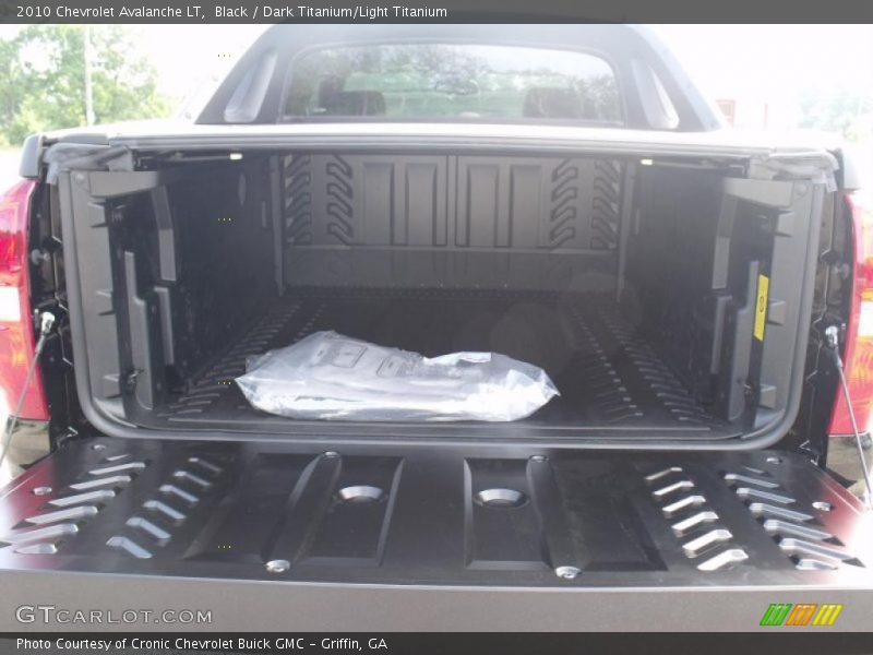 Black / Dark Titanium/Light Titanium 2010 Chevrolet Avalanche LT