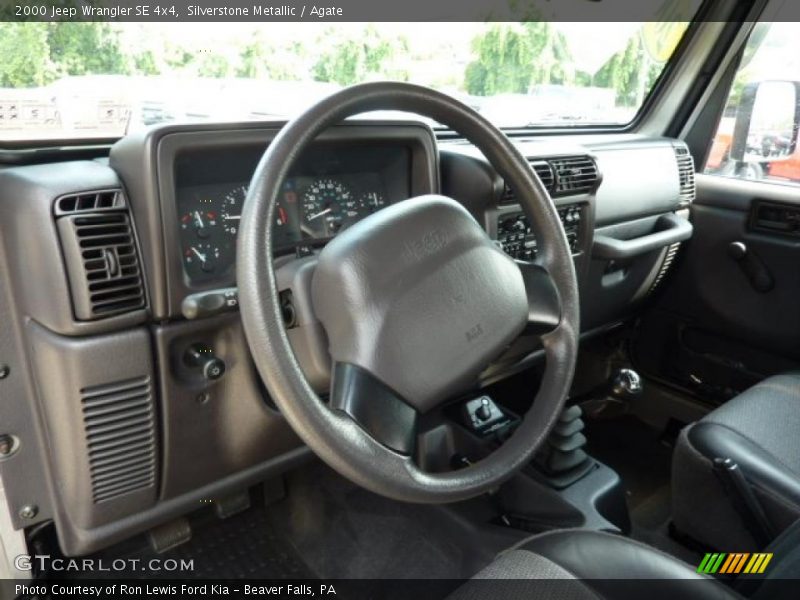 Silverstone Metallic / Agate 2000 Jeep Wrangler SE 4x4