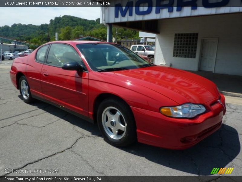 Victory Red / Neutral Beige 2003 Chevrolet Monte Carlo LS