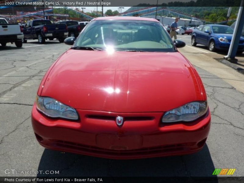 Victory Red / Neutral Beige 2003 Chevrolet Monte Carlo LS