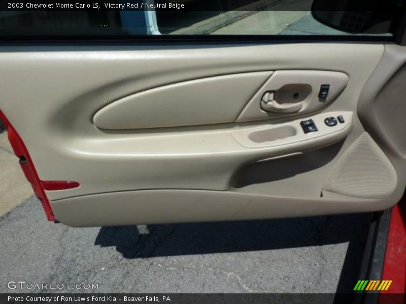 Victory Red / Neutral Beige 2003 Chevrolet Monte Carlo LS