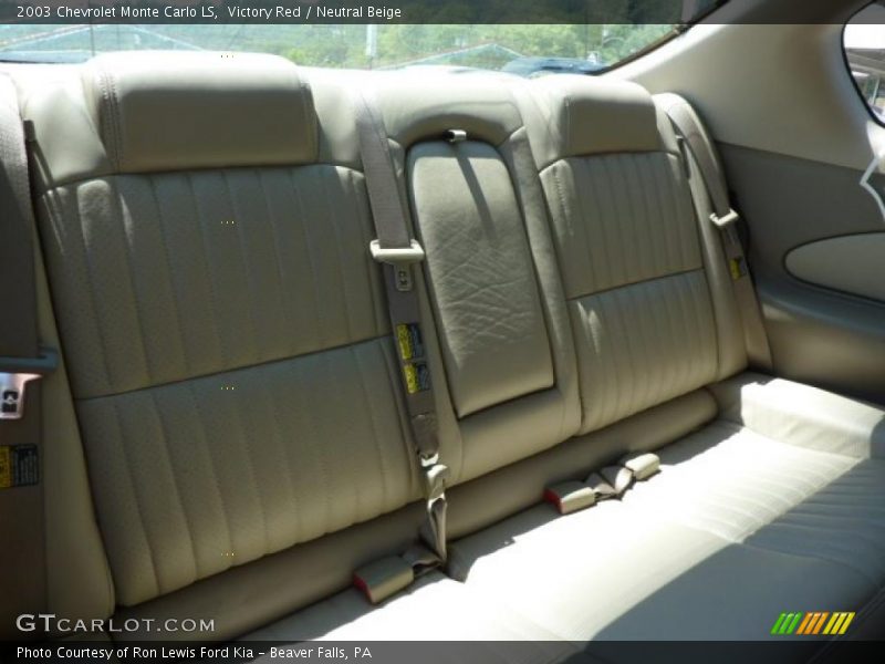 Victory Red / Neutral Beige 2003 Chevrolet Monte Carlo LS