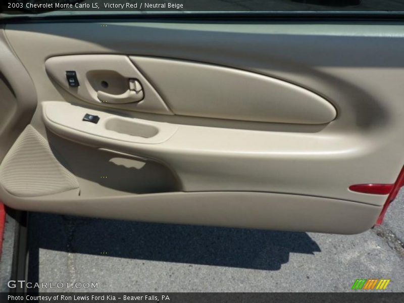 Victory Red / Neutral Beige 2003 Chevrolet Monte Carlo LS