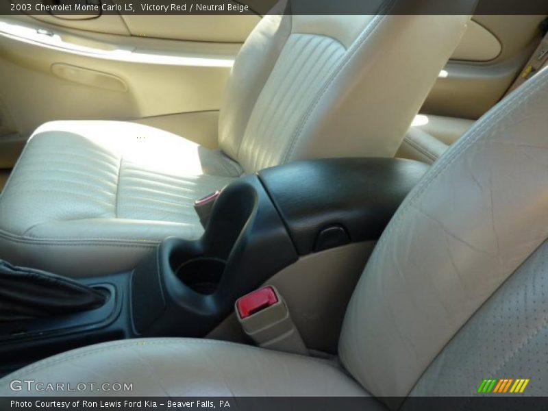 Victory Red / Neutral Beige 2003 Chevrolet Monte Carlo LS