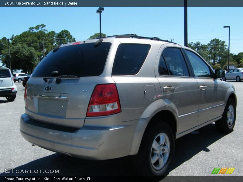 Sand Beige / Beige 2006 Kia Sorento LX