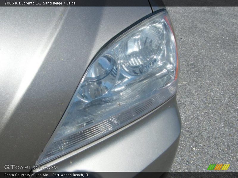 Sand Beige / Beige 2006 Kia Sorento LX