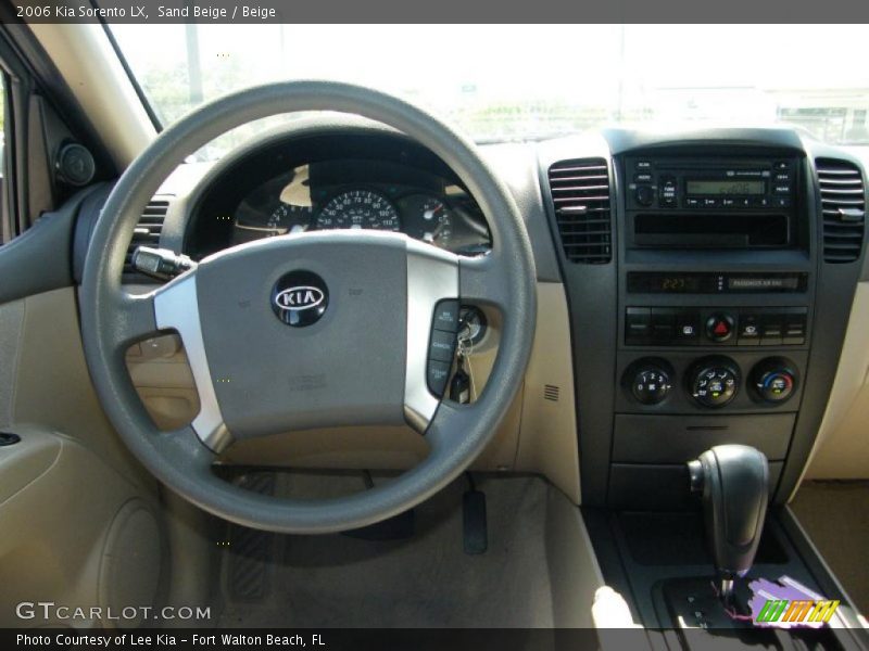 Sand Beige / Beige 2006 Kia Sorento LX