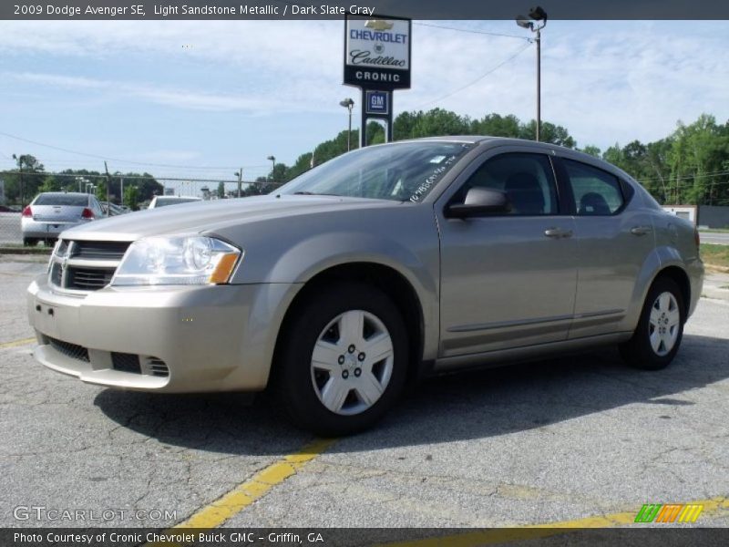 Light Sandstone Metallic / Dark Slate Gray 2009 Dodge Avenger SE