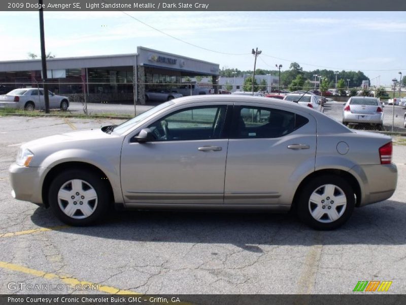 Light Sandstone Metallic / Dark Slate Gray 2009 Dodge Avenger SE