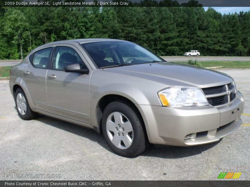 Light Sandstone Metallic / Dark Slate Gray 2009 Dodge Avenger SE