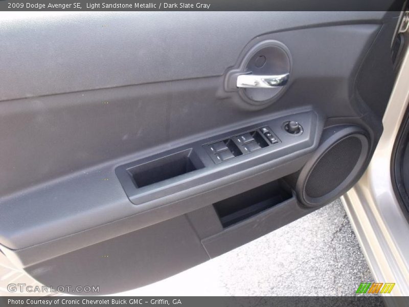Light Sandstone Metallic / Dark Slate Gray 2009 Dodge Avenger SE