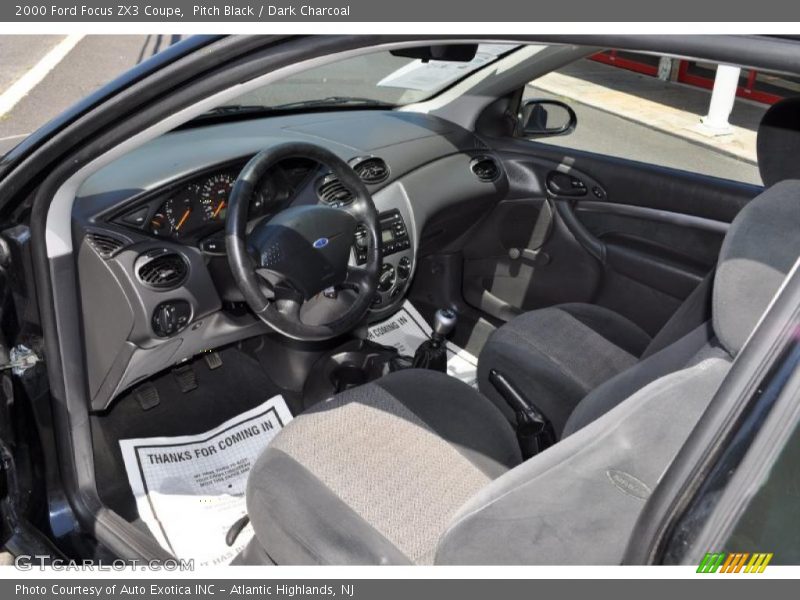Pitch Black / Dark Charcoal 2000 Ford Focus ZX3 Coupe