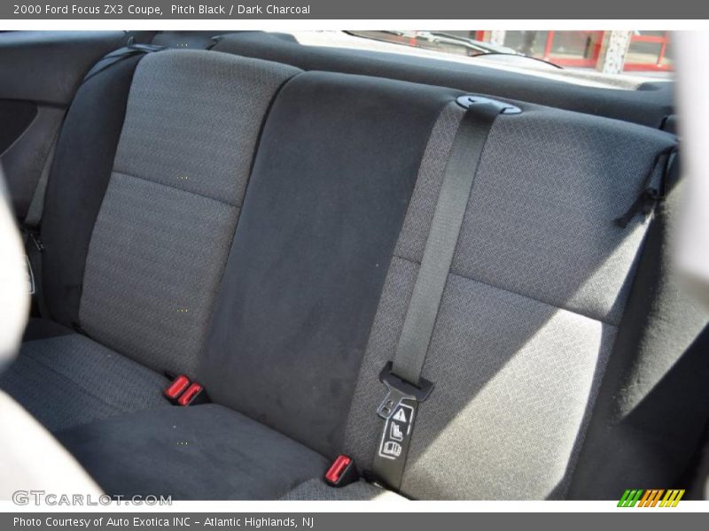 Pitch Black / Dark Charcoal 2000 Ford Focus ZX3 Coupe
