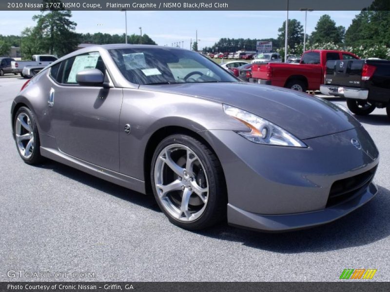 Platinum Graphite / NISMO Black/Red Cloth 2010 Nissan 370Z NISMO Coupe
