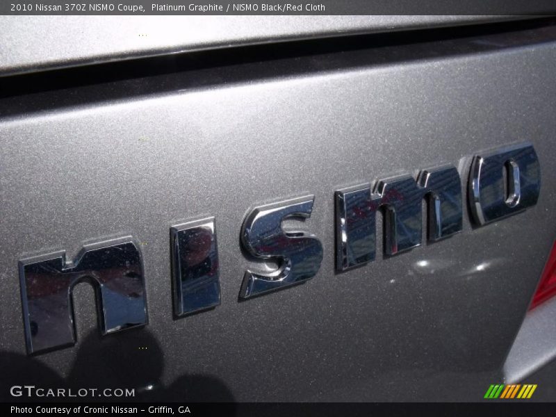Platinum Graphite / NISMO Black/Red Cloth 2010 Nissan 370Z NISMO Coupe