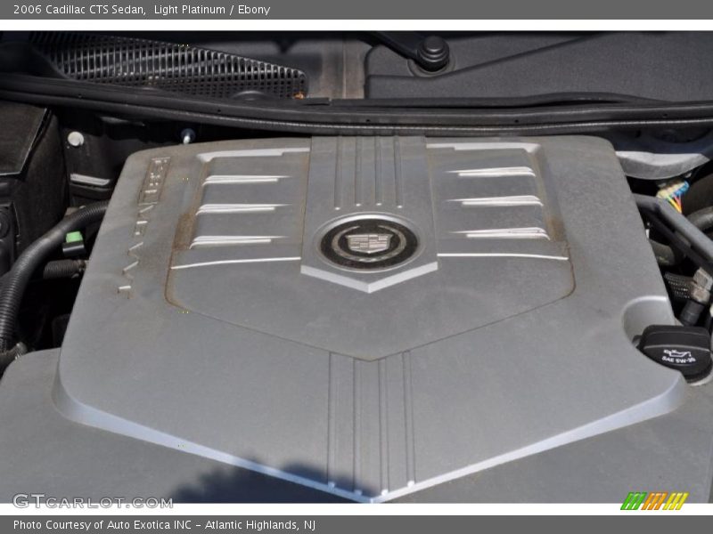 Light Platinum / Ebony 2006 Cadillac CTS Sedan