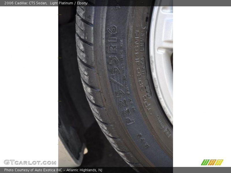 Light Platinum / Ebony 2006 Cadillac CTS Sedan