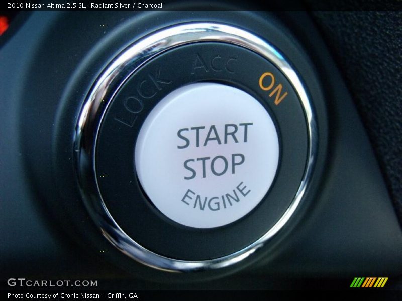 Radiant Silver / Charcoal 2010 Nissan Altima 2.5 SL