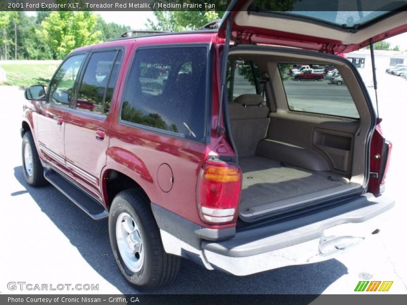 Toreador Red Metallic / Medium Prairie Tan 2001 Ford Explorer XLT