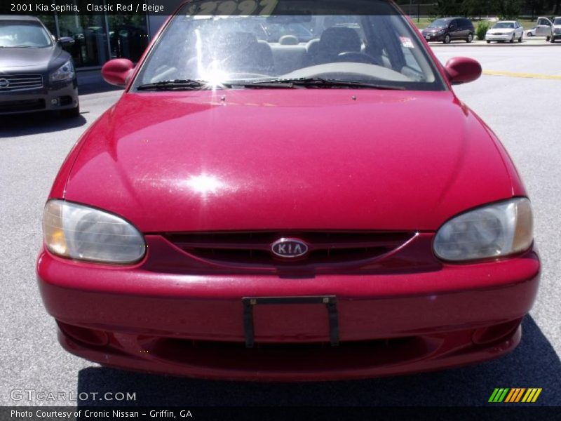 Classic Red / Beige 2001 Kia Sephia