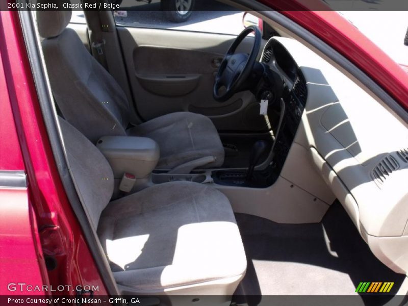 Classic Red / Beige 2001 Kia Sephia
