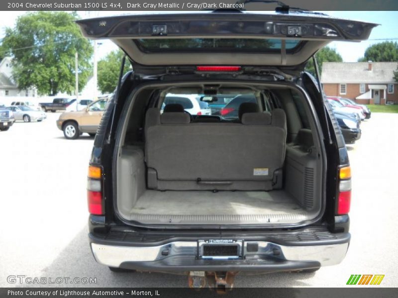 Dark Gray Metallic / Gray/Dark Charcoal 2004 Chevrolet Suburban 1500 LS 4x4