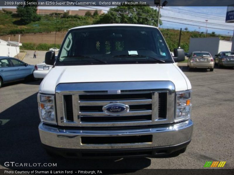 Oxford White / Medium Flint 2009 Ford E Series Van E250 Super Duty Commercial