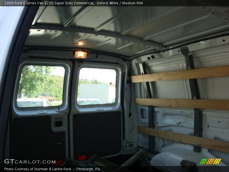 Oxford White / Medium Flint 2009 Ford E Series Van E250 Super Duty Commercial