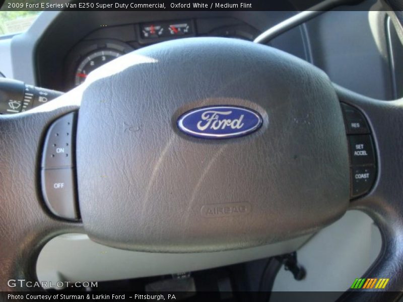 Oxford White / Medium Flint 2009 Ford E Series Van E250 Super Duty Commercial