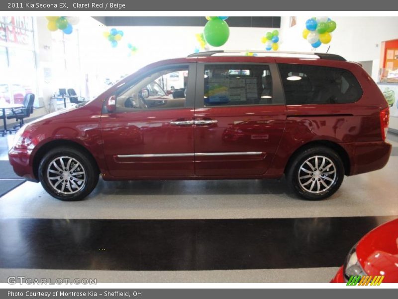 Claret Red / Beige 2011 Kia Sedona EX
