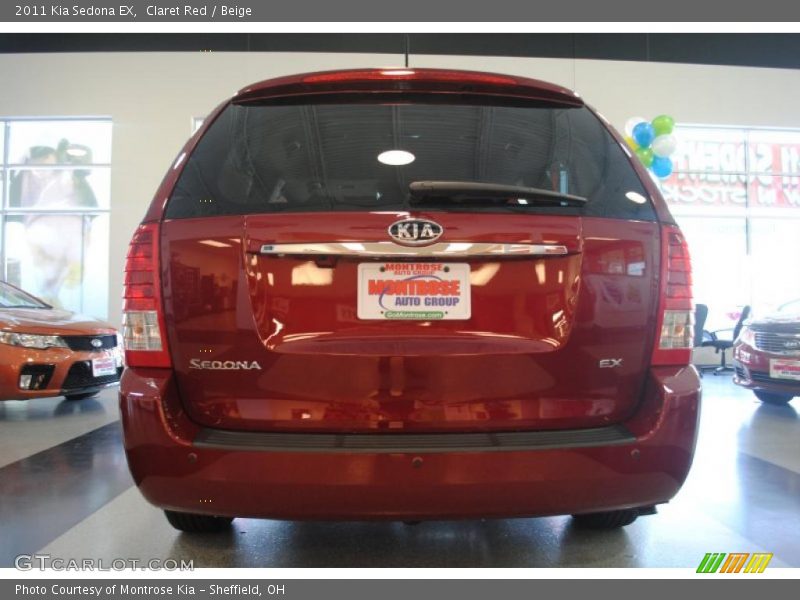 Claret Red / Beige 2011 Kia Sedona EX