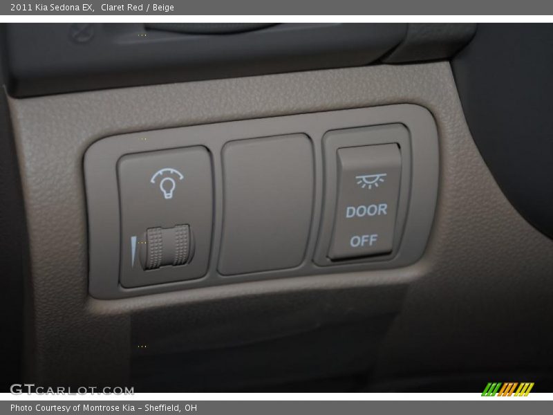 Claret Red / Beige 2011 Kia Sedona EX