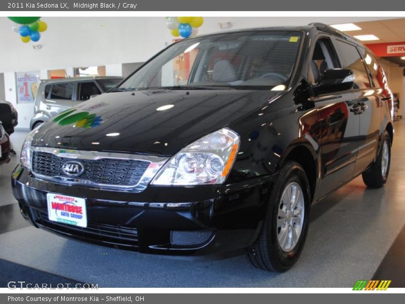Midnight Black / Gray 2011 Kia Sedona LX