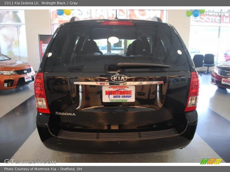 Midnight Black / Gray 2011 Kia Sedona LX