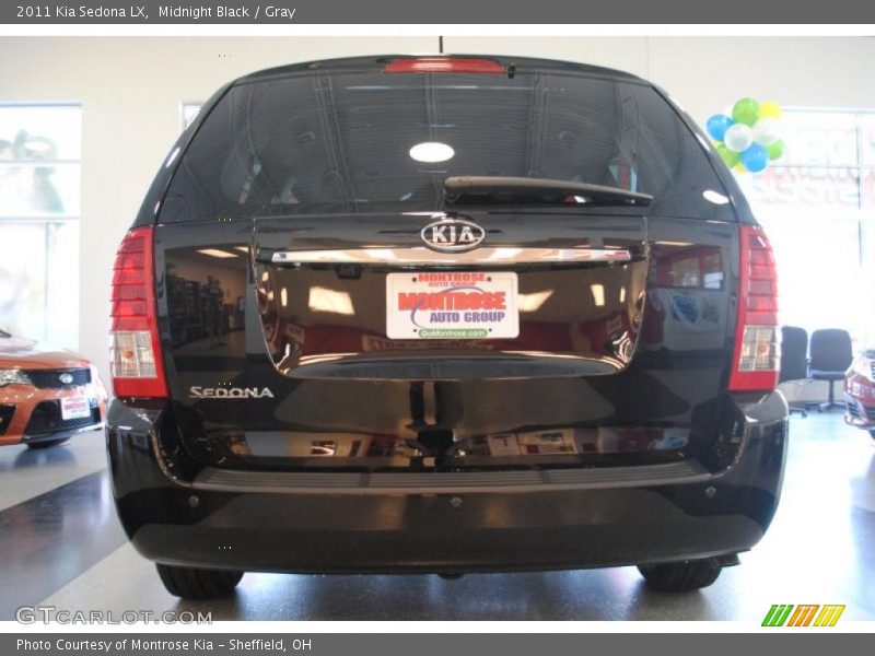 Midnight Black / Gray 2011 Kia Sedona LX