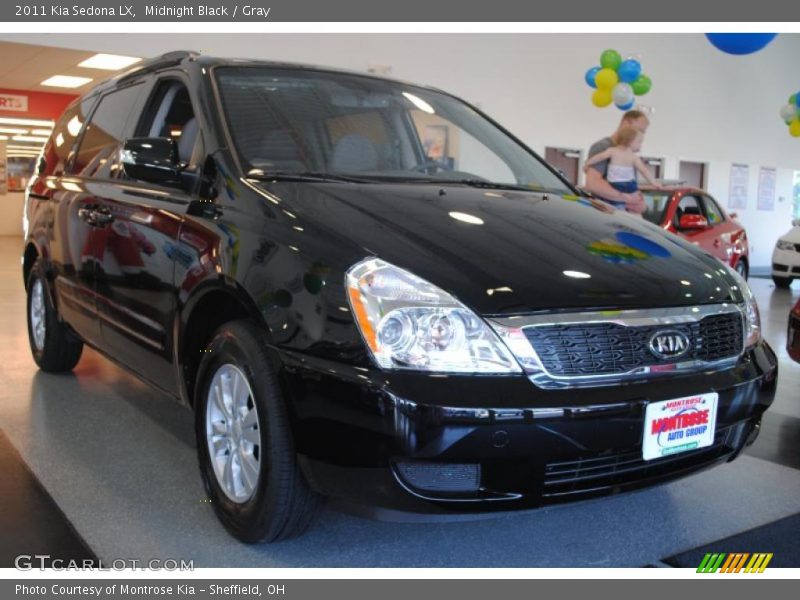 Midnight Black / Gray 2011 Kia Sedona LX